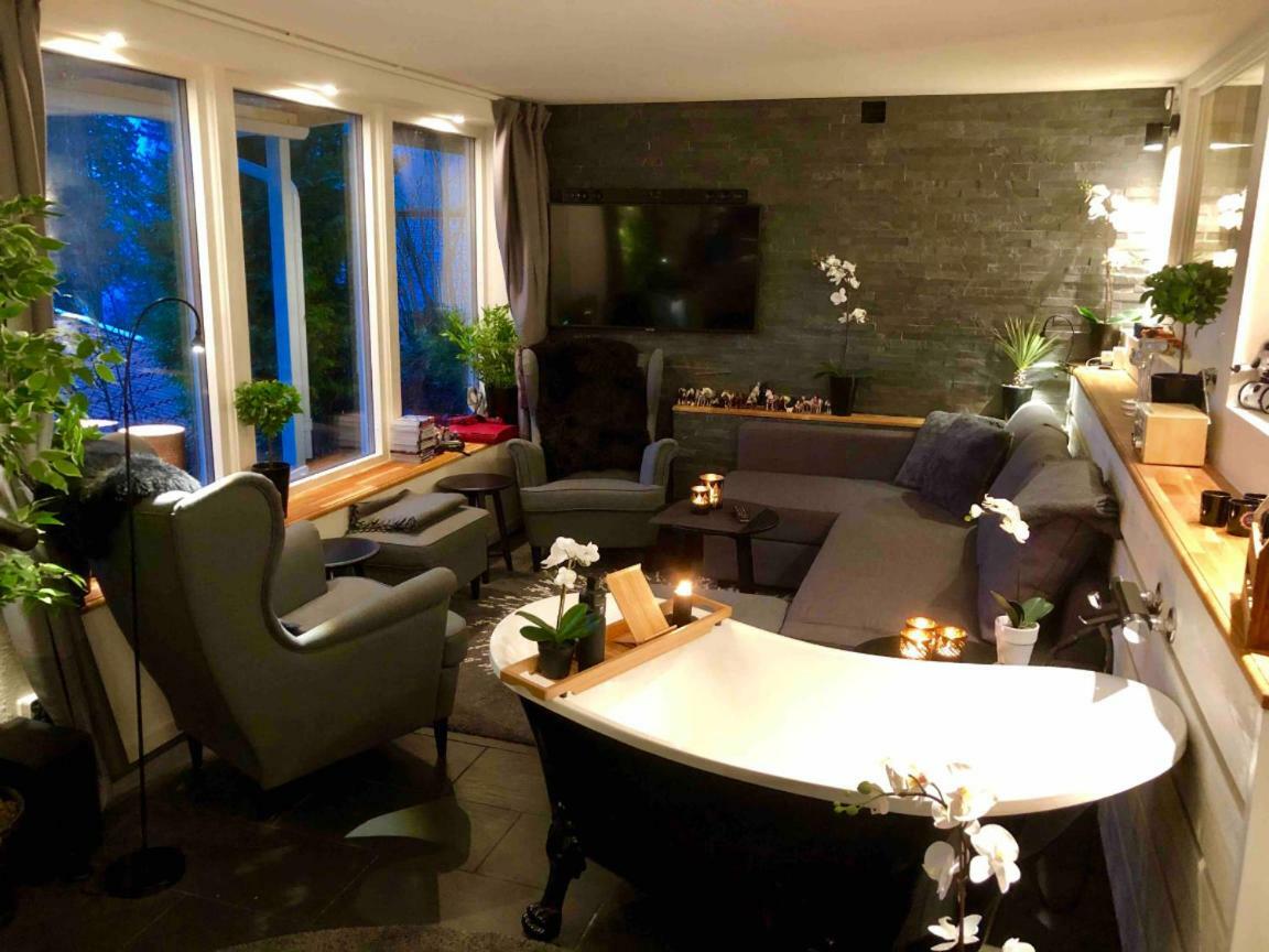 Lovely Studio Apartment Seaview & Private Sauna Lerum Exterior foto